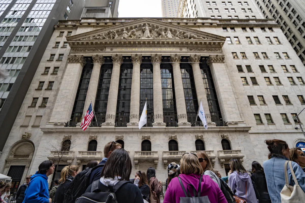The New York Stock Exchange in New York City on April 4, 2025. (Samira Bouaou/The Epoch Times)