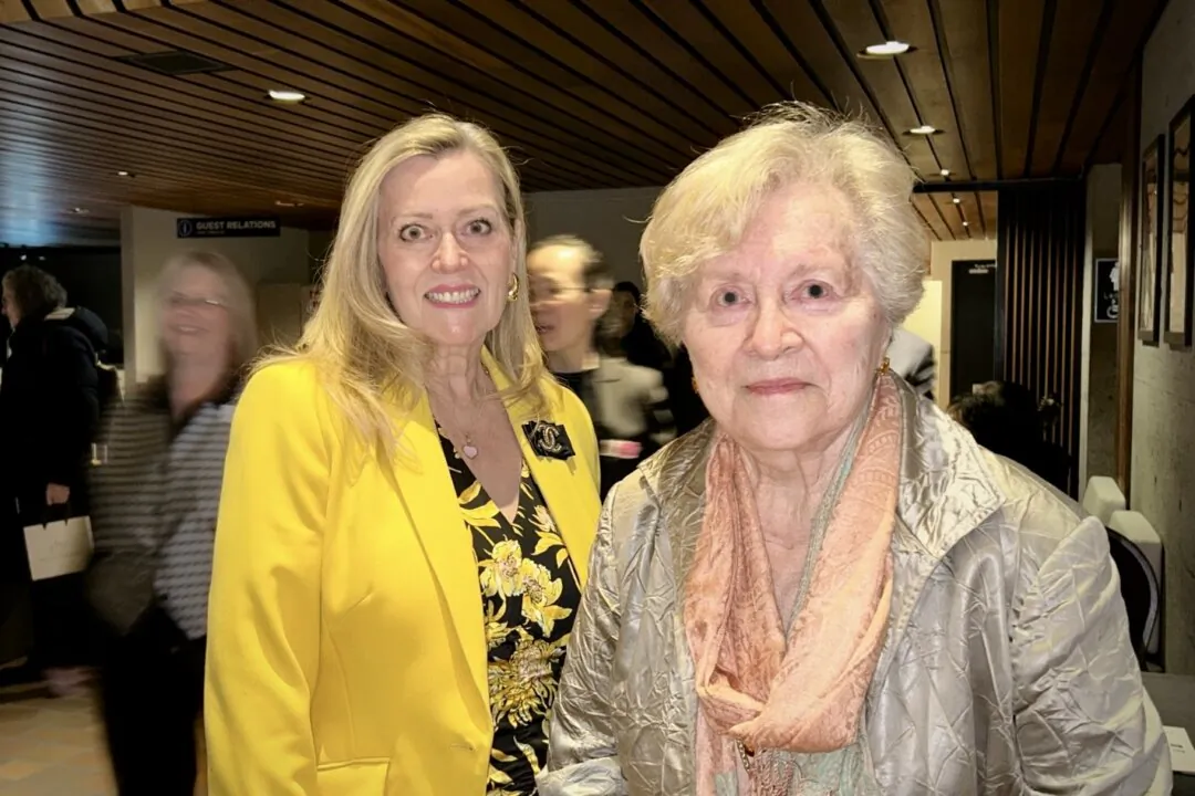 Jane Vogel and Janine Ghesquiere at the Shen Yun Performing Arts performance at FirstOntario Concert Hall on April 16, 2025. (Xinxin Teng/The Epoch Times)
