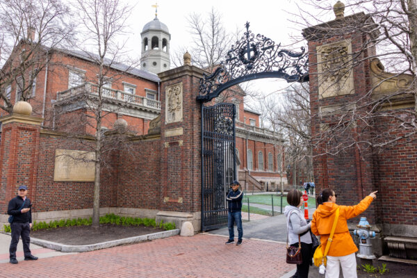 Secretary Kristi Noem Threatens to Revoke Harvard's Privilege