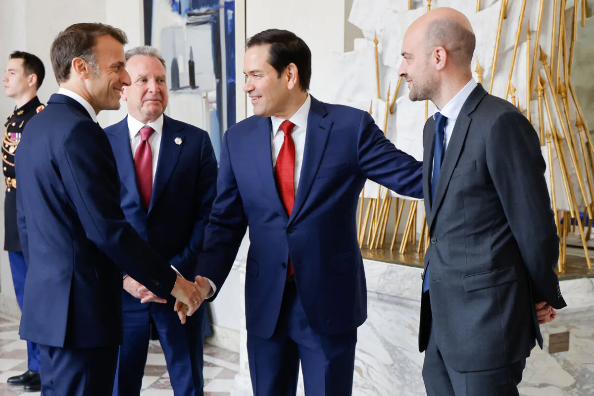 France's President Emmanuel Macron (L) shakes hands with US Secretary of State Marco Rubio (2R) next to US Special Envoy Steve Witkoff (C) and France's Minister for Europe and Foreign Affairs Jean-Noel Barrot before a meeting at the Elysee presidential palace in Paris on April 17, 2025. US Secretary of State was in Paris today to meet French President about crafting a Ukraine ceasefire, as Washington and Europe seek common ground on ending the fighting. Top Ukrainian officials were also in the French capital to meet EU and US delegations. (Photo by Ludovic MARIN / POOL / AFP) (Photo by LUDOVIC MARIN/POOL/AFP via Getty Images)