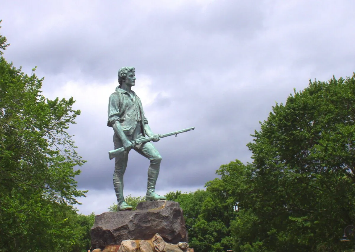 “The Lexington Minuteman” statue, sculpted by Henry Hudson Kitson and erected in 1900, is seen in Lexington, Mass., in a file photo. (Daderot/Wikimedia Commons, CC BY-SA 3.0)