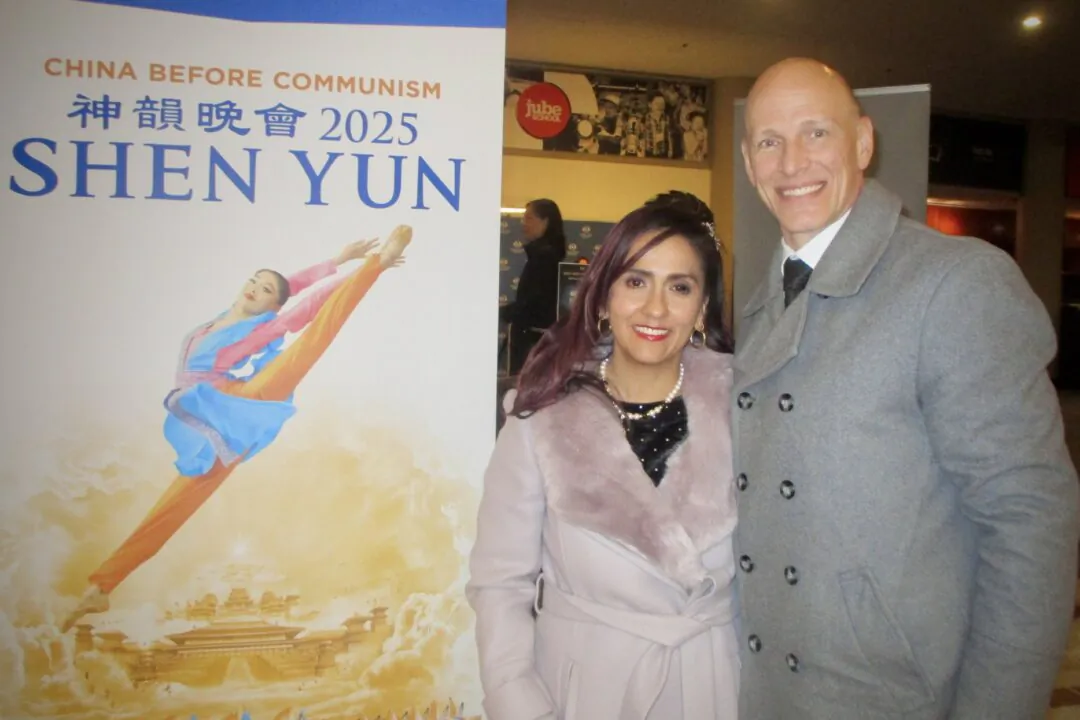 Alba Clavijo and Bryce Wandler at the Shen Yun Performing Arts performance at Southern Alberta Jubilee Auditorium on April 17, 2025. (Maple Lynn/The Epoch Times)