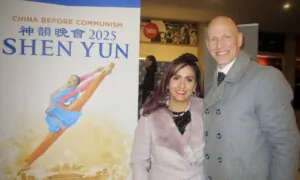 Calgary Audience Captivated by Shen Yun’s Erhu Virtuoso