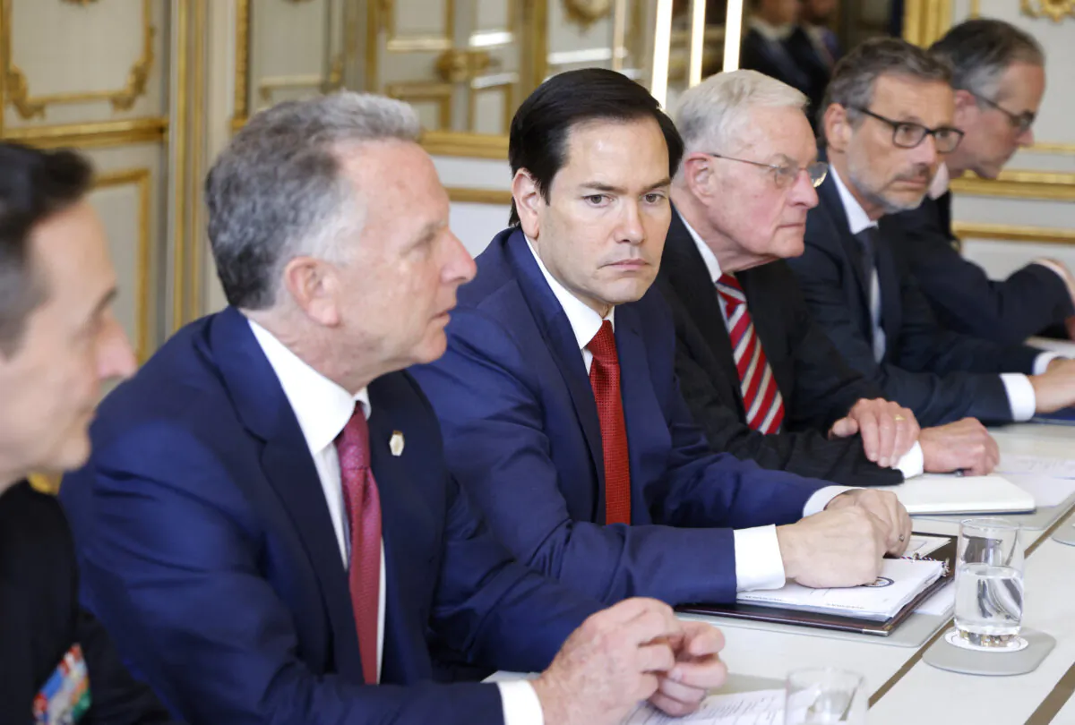 U.S. Special Envoy Steve Witkoff (2nd L), U.S. Secretary of State Marco Rubio (C), and Germany's national security advisor Jens Ploetner (2nd R) attend a meeting with French President diplomatic advisor at the Elysee presidential palace in Paris on April 17, 2025. (Ludovic Marin/Pool/AFP via Getty Images)