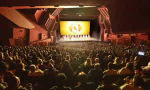 Shen Yun Opens ‘Many People’s Eyes,’ Says Company Vice President