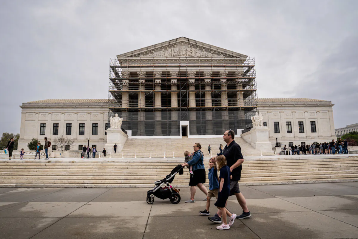 The Supreme Court in Washington on April 3, 2025. (Madalina Vasiliu/The Epoch Times)