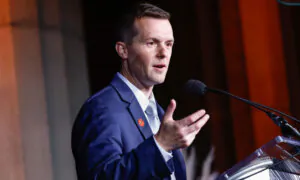 Maine Democrat Blames ‘Far-Left’ for Government Shutdown