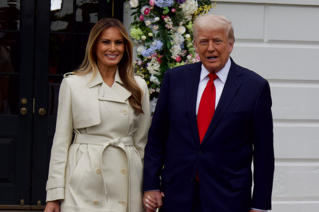 Trump Signs ‘Take It Down Act’ Targeting Deepfake and Revenge Porn