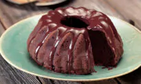 This Easy Two-Bowl Cake Is Deliciously Sweet