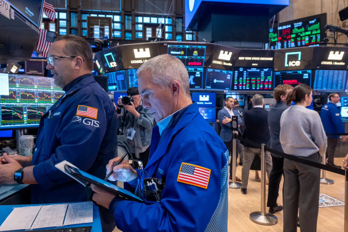 Traders work on the floor of the New York Stock Exchange in New York City on April 17, 2025. (Spencer Platt/Getty Images)