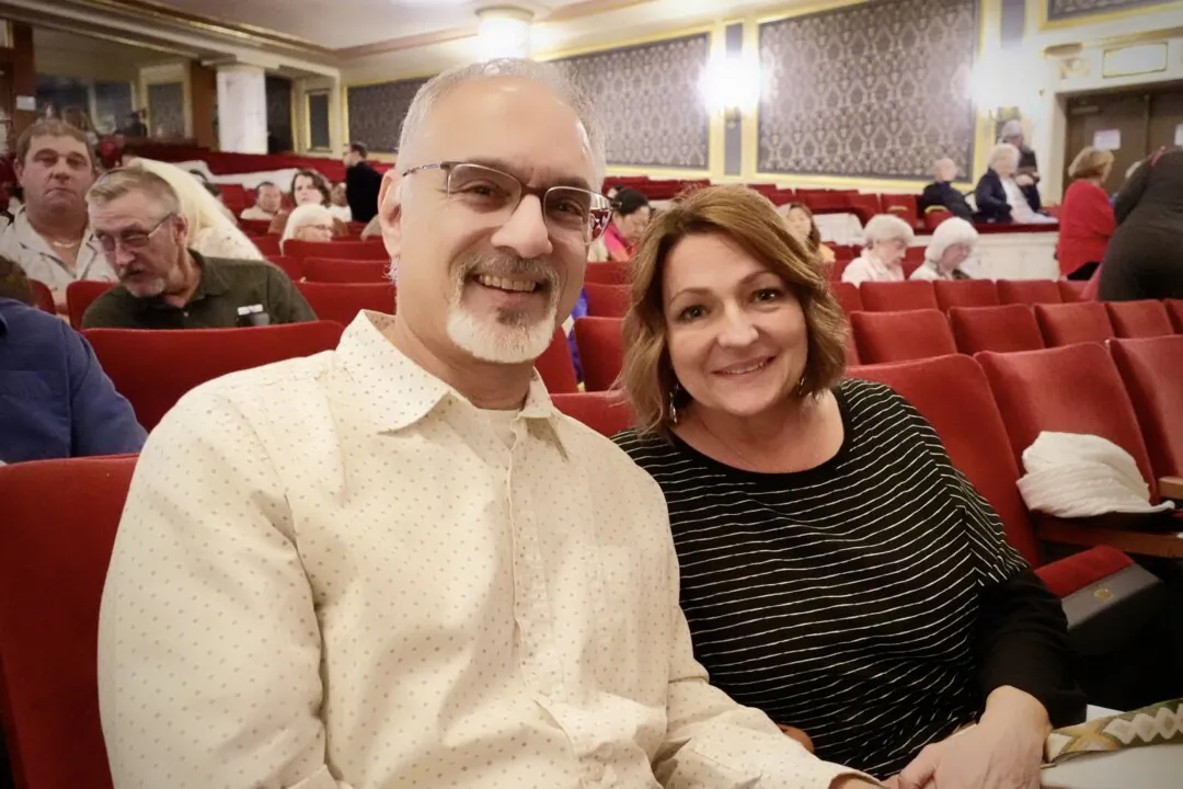 Andy Jause and Wendy Jause at the Shen Yun Performing Arts performance at Proctors on April 22, 2025. (Jeanette Wen/ The Epoch Times)