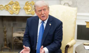 Trump Warns Putin After Deadly Kyiv Strike, Disputes Beijing’s Denial of Talks