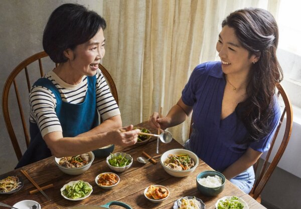 For This Mother-Daughter Cooking Duo, Home Is Where the Kimchi Is