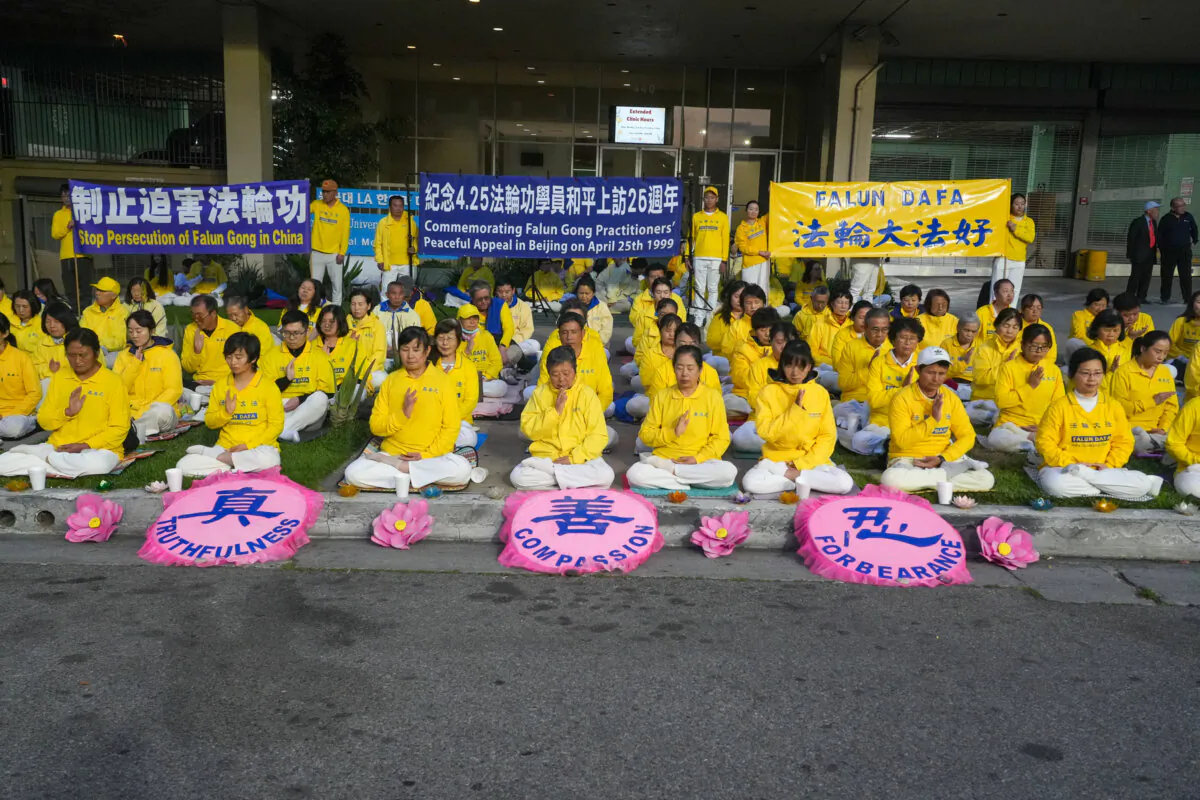 Falun Gong practitioners take part in an event commemorating the 26th anniversary of the April 25 appeal, in Los Angeles on April 22, 2025. (Li Xusheng/The Epoch Times)