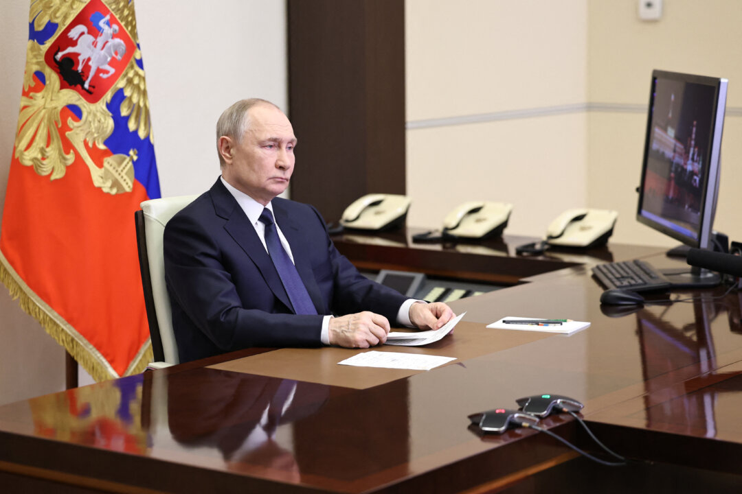 Putin Declares 3-Day Cease-Fire in Ukraine From May 8