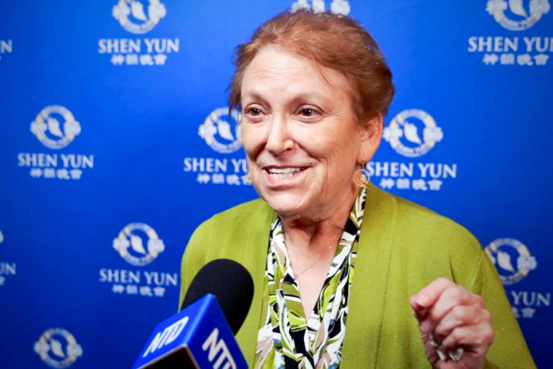Anne Patterson enjoyed Shen Yun at The Benedum Center for the Performing Arts in Pittsburgh on April 27, 2025. (NTD)