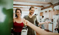 A Gracious Guide for How to Be a Good House Guest