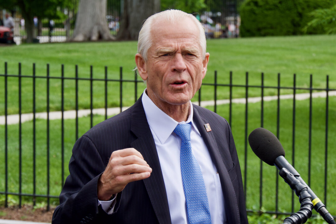 White House ‘Very Optimistic’ Supreme Court Will Strike Down Tariff Ruling, Navarro Says