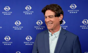 Rosemont Audience Member in Awe of Traditional Culture in Shen Yun