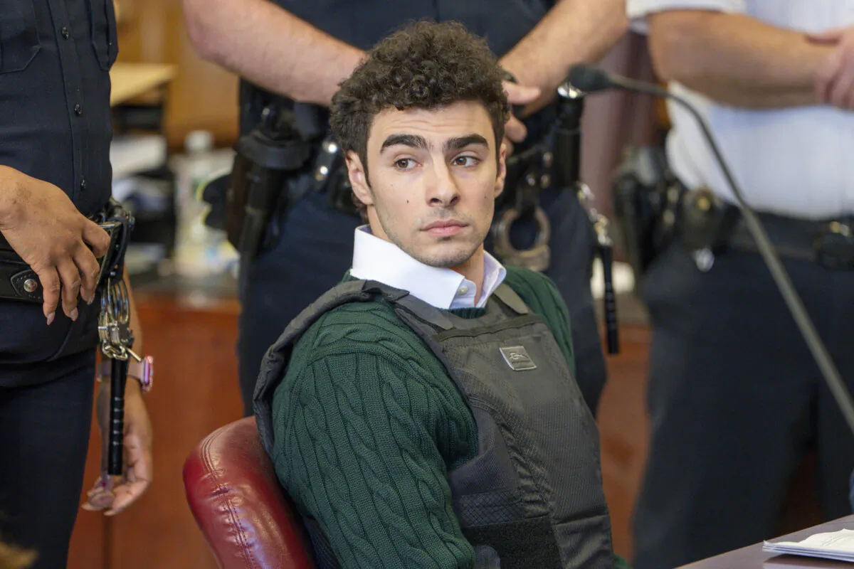 Luigi Mangione appears in court for a hearing in New York City on Feb. 21, 2025. (Steven Hirsch/New York Post via AP, Pool)