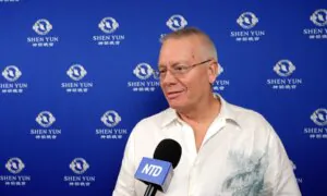 Company Director Says Shen Yun Performers Are ‘Very Talented’