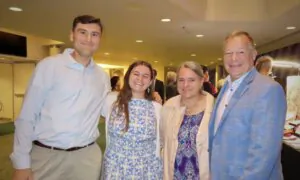 Musicians Applaud Shen Yun