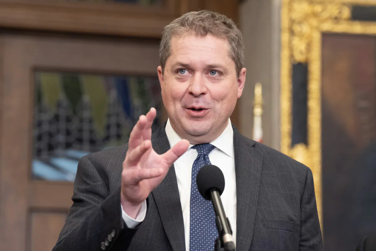 Opposition House Leader Andrew Scheer speaks with reporters in the foyer of the House of Commons in Ottawa on Jan. 7, 2025. (The Canadian Press/Adrian Wyld)