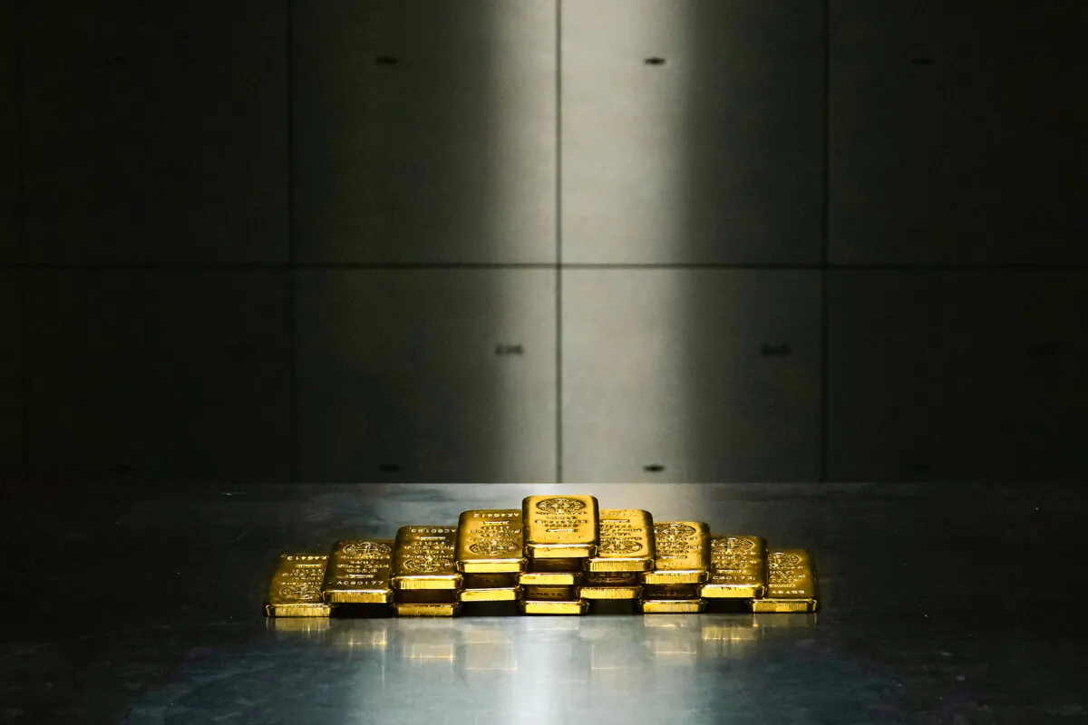 the Bank of England remains the most popular destination among central banks, with 57 percent storing their gold in the United Kingdom. (File Photo)
