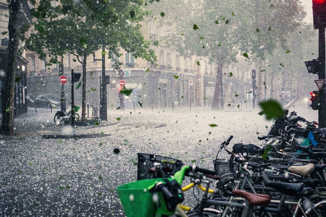 Day in Photos: Hailstorm in Paris, US–Philippines Military Exercises, and Traditional Wedding in Pakistan