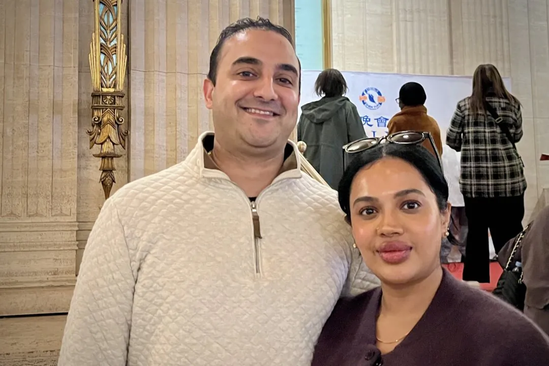 Gary Grewal and Mathura Ananthan enjoyed Shen Yun Performing Arts at the Civic Opera House on May 3, 2025. (Stacey Tang/The Epoch Times)