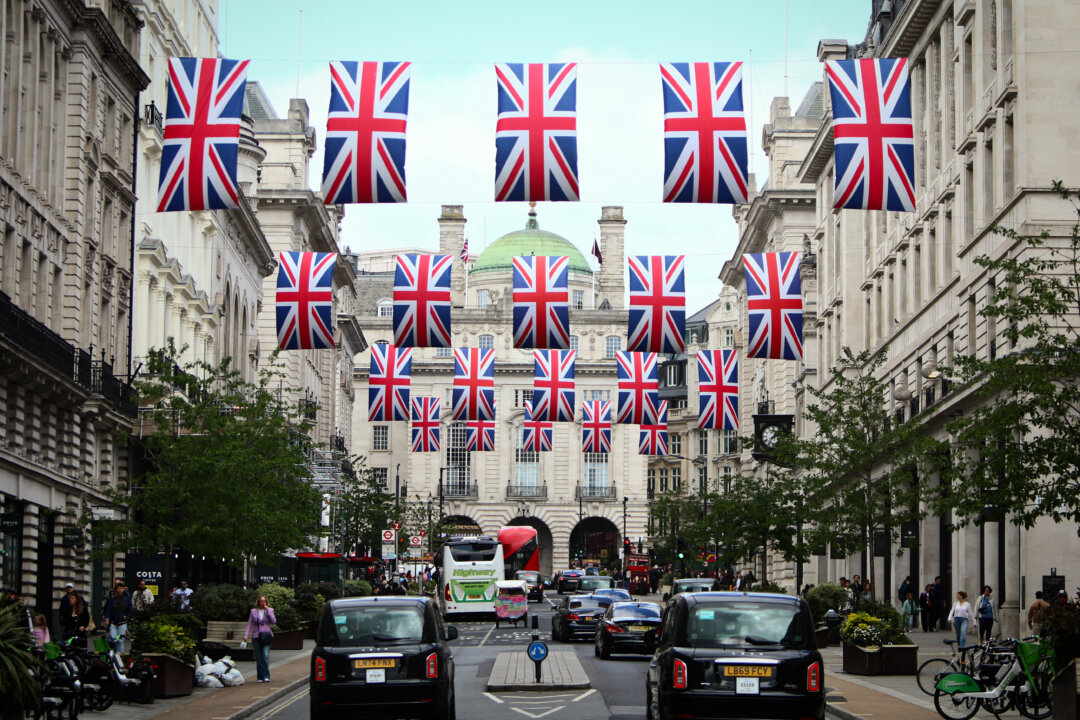 UK Joins US Bid to Weaken ‘Axis of Evil’ With New Sanctions on Companies Aiding Russia: Analysts