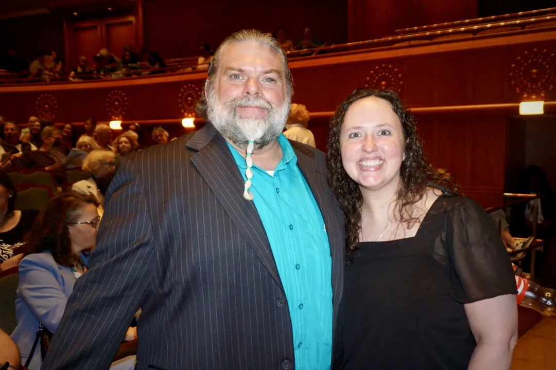 Larry and Melissa Hagberg enjoyed Shen Yun Performing Arts at the New Jersey Performing Arts Center on May 4, 2025. (Yeawen Hung/The Epoch Times)
