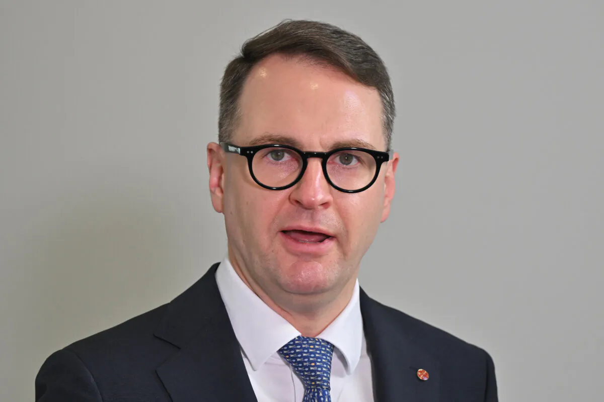 Senator Andrew Bragg speaks to journalists in the Press Gallery at Parliament House in Canberra, Australia, on Aug. 21, 2024. (AAP Image/Mick Tsikas)