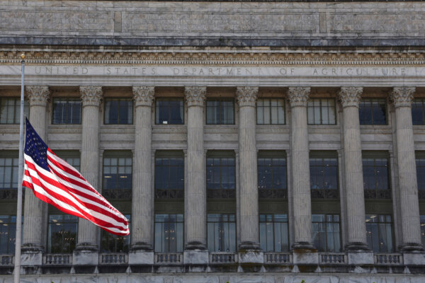 15,000 Federal Employees Take Federal Buyout