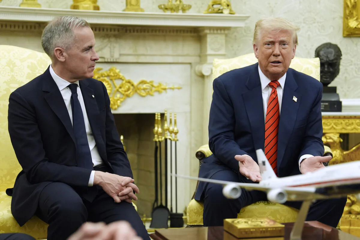 U.S. President Donald Trump meets with Canadian Prime Minister Mark Carney in the Oval Office of the White House, May 6, 2025, in Washington. (AP Photo/Evan Vucci)