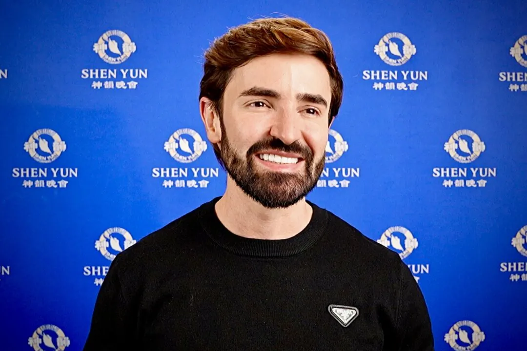 William Ortega de Souza enjoyed Shen Yun's evening performance at the Bradesco Theater on May 2, 2025. (NTD)