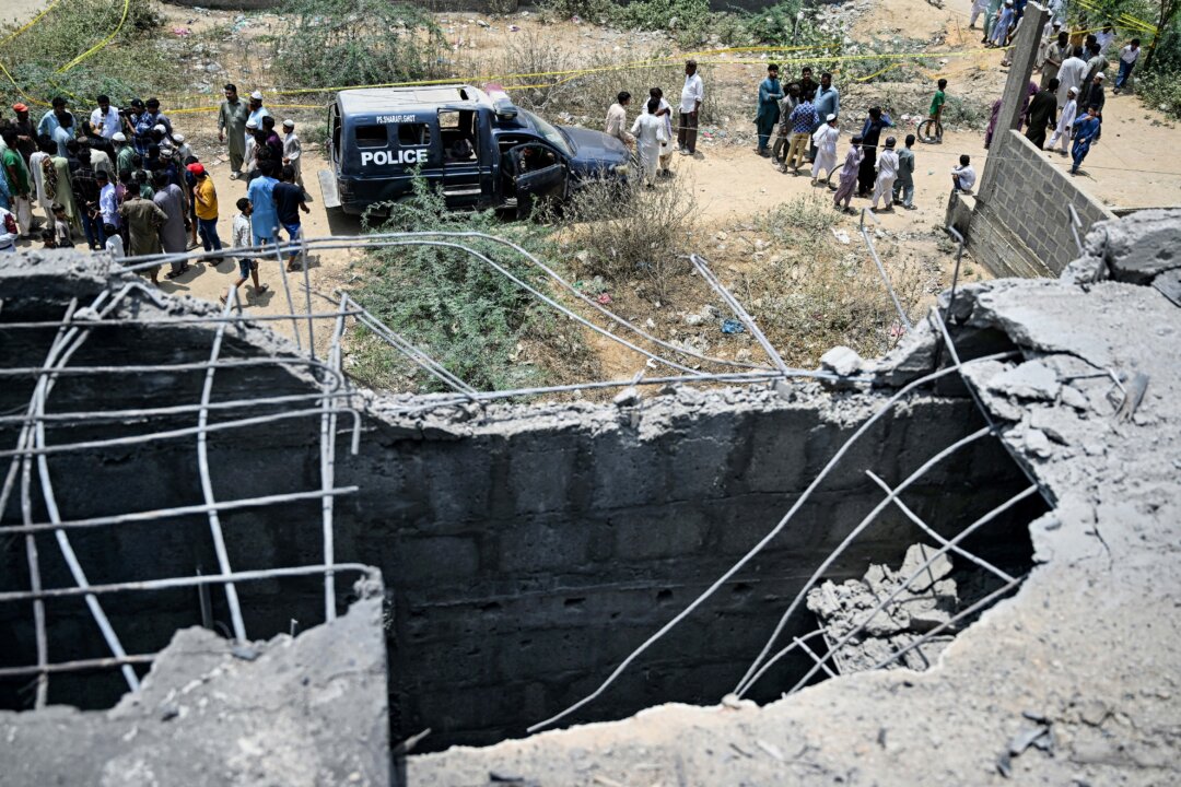India, Pakistan Trade Accusations as Tensions Continue to Rise thumbnail
