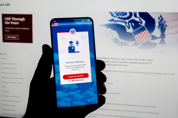 DHS Offering $3,000 to Illegal Aliens to Self-Deport as Part of Holiday Deal