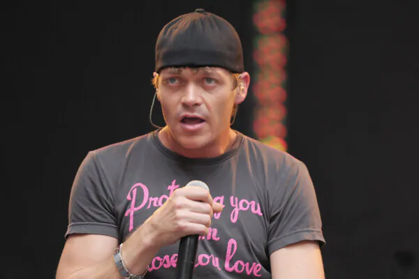 3 Doors Down Frontman Brad Arnold Diagnosed With Stage 4 Kidney Cancer