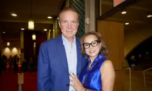 Shen Yun Applauded for Connecting the Past With the Present