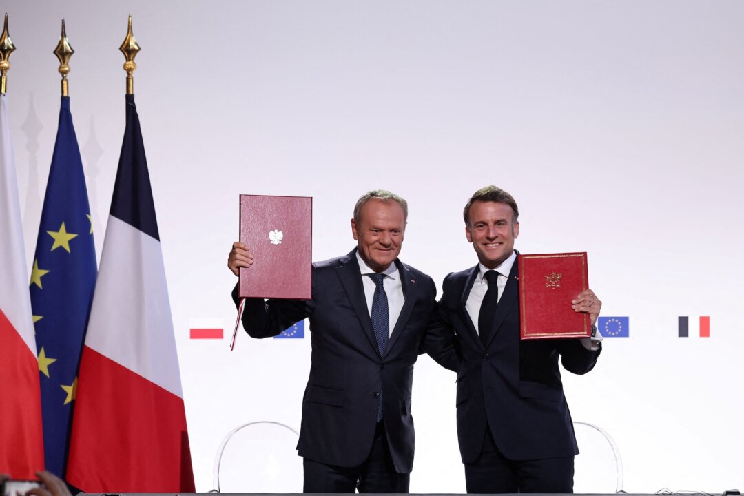 Poland Open to Hosting French Nuclear Arms on Its Soil, President Says