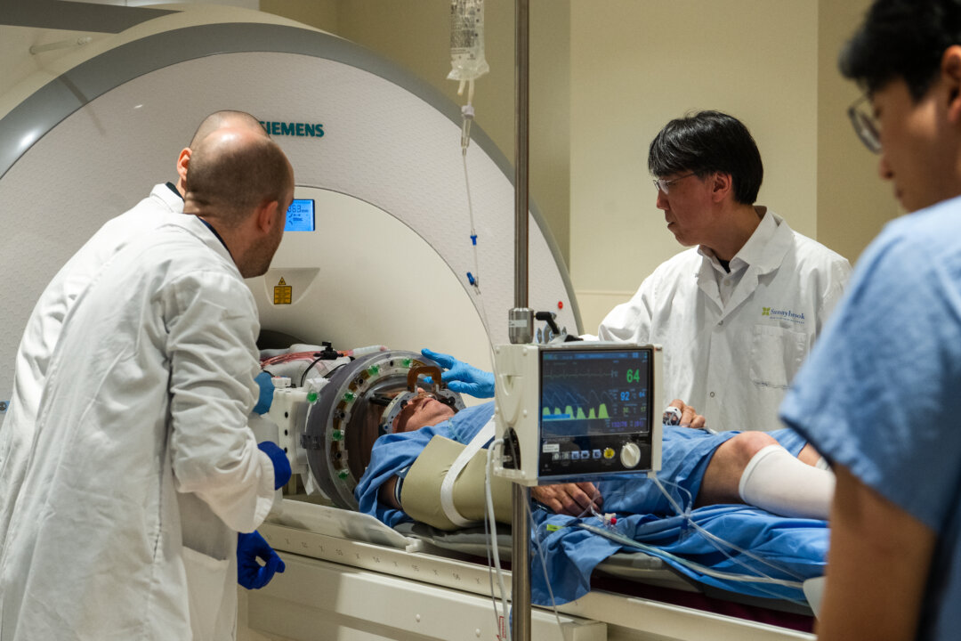 Senate Panel Advances Bill to Make Hospitals Compete on Price