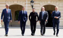 Day in Photos: European Leaders in Kyiv, Toxic Fire in Spain, and Tartan Day Parade