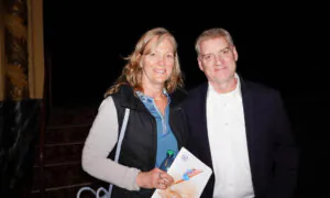 Theatergoers in Providence Entertained by Shen Yun, Educated on Persecution in China