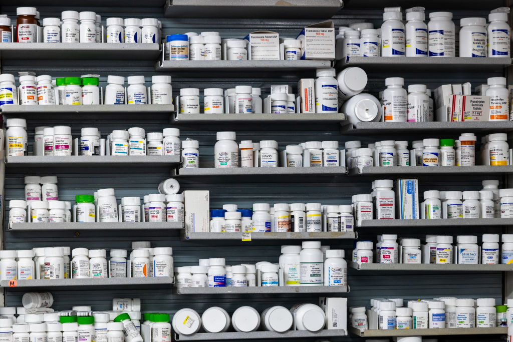 Trump Announces Order to Reduce Prescription Drug Prices thumbnail