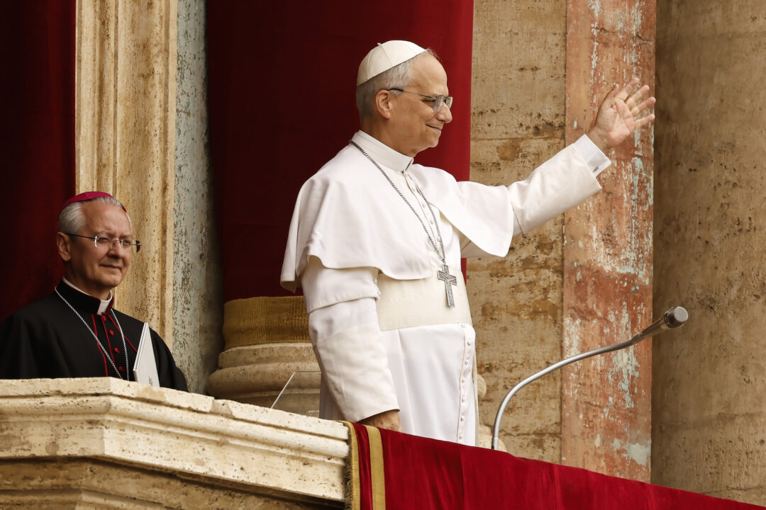 Vance, Rubio to Attend Pope Leo XIVs Inauguration Mass at Vatican