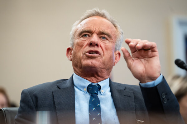 New Dietary Guidelines Will Recommend Americans ‘Eat Whole Food,’ Says RFK Jr.