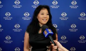 Honolulu Audience Member Says ‘It’s Beautiful’ to See Traditional Culture ‘Come to Life’ in Shen Yun
