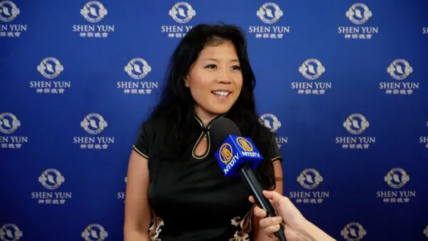 Honolulu Audience Member Says ‘It’s Beautiful’ to See Traditional Culture ‘Come to Life’ in Shen Yun