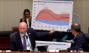 House Budget Panel Rejects Tax-Cut Bill; New Jersey Gov. Phil Murphy Reacts to Transit Strike